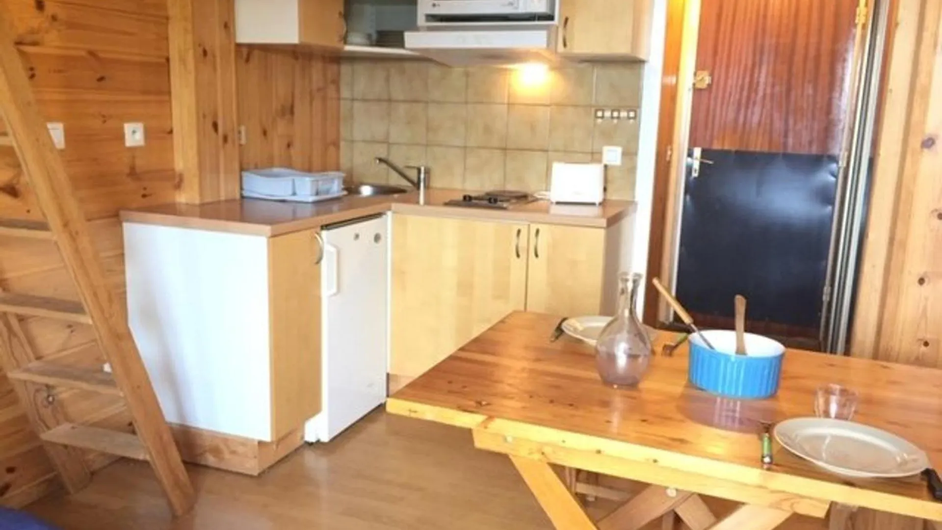 Studio Cosy En Front De Neige A Risoul 1850, Acces Direct Aux Pistes Et Commodites, 2 Couchages - Fr-1-330-493