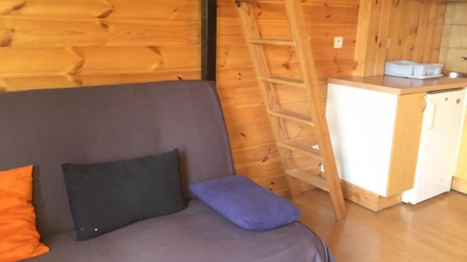 Studio Cosy En Front De Neige A Risoul 1850, Acces Direct Aux Pistes Et Commodites, 2 Couchages - Fr-1-330-493